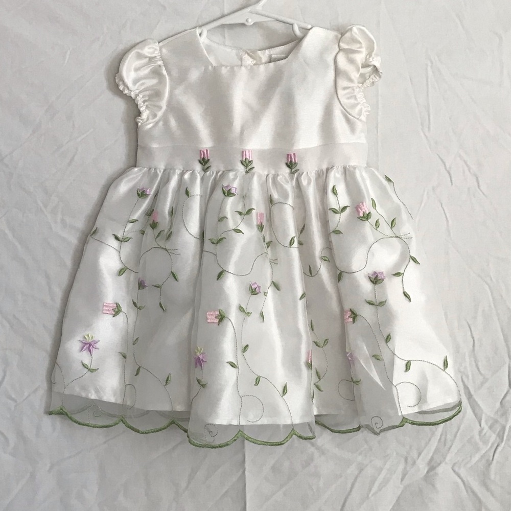 NWT Infant spring formal dress size 12-24 months